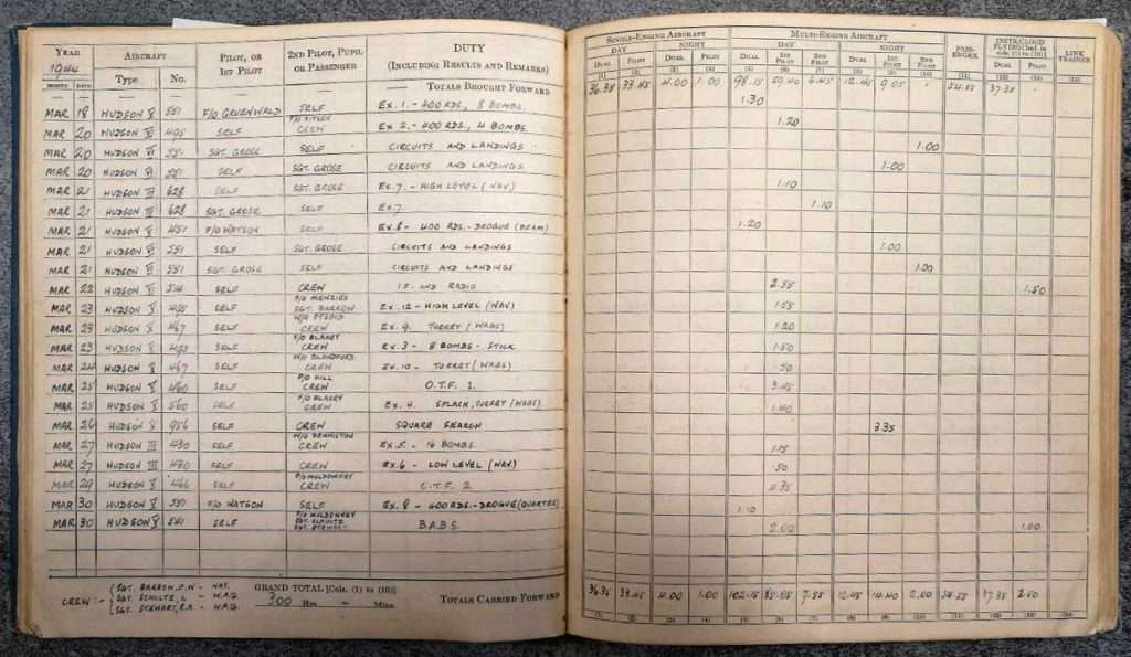 Andrew Cole RAF Pilot log book - Errol Barrow Navigator 31 OTU