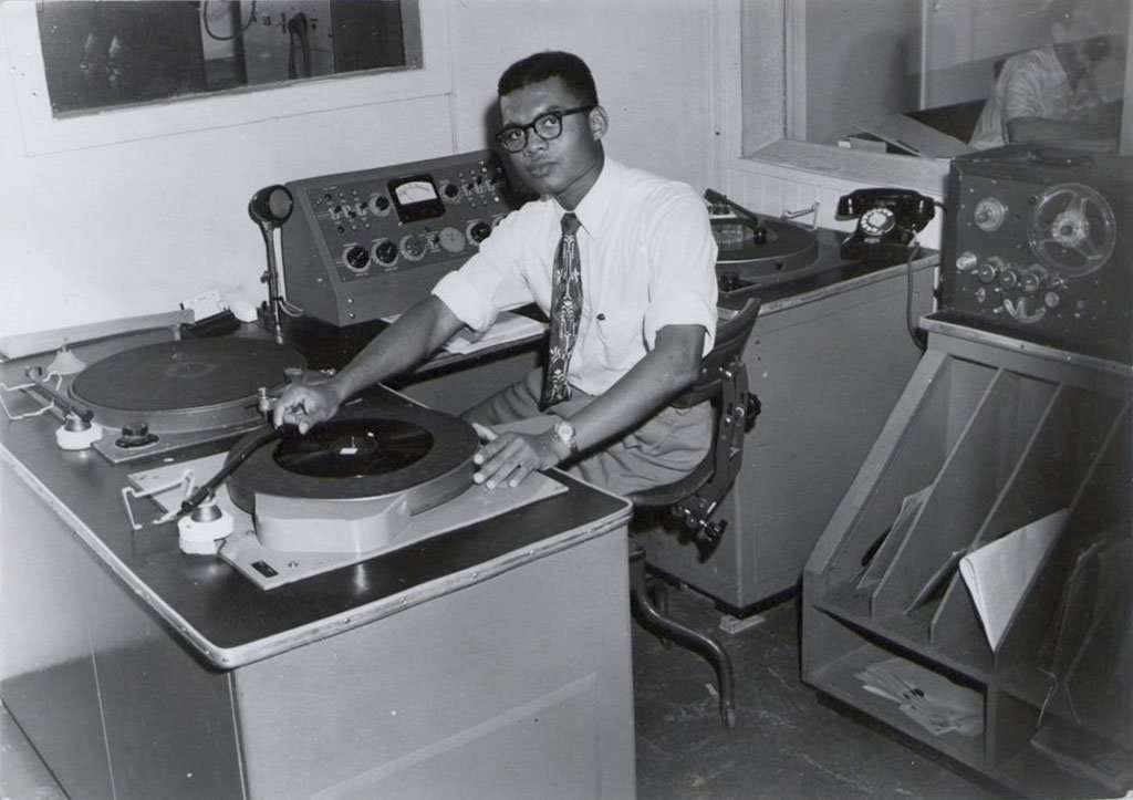 Rediffusion continuity service studio