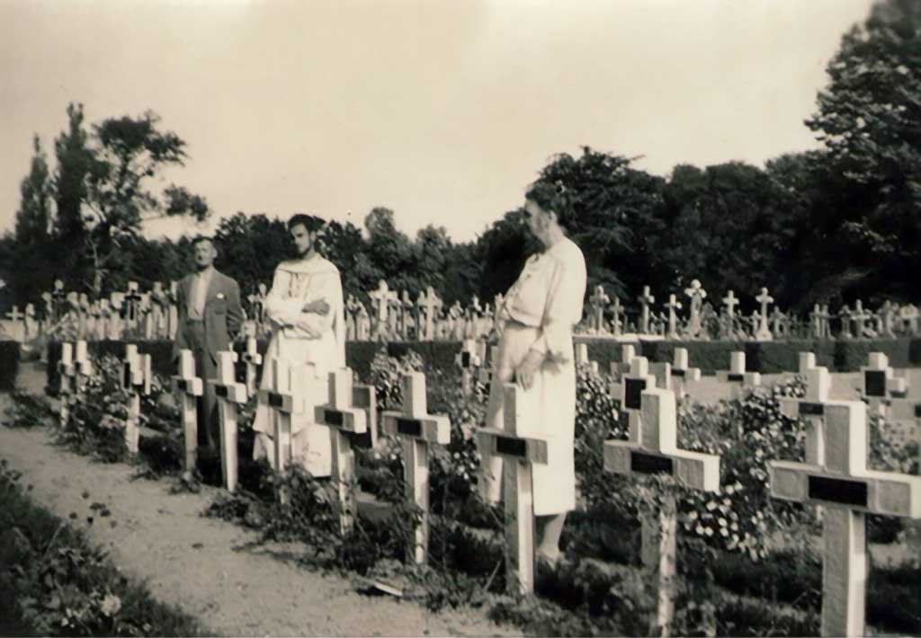 Jean Pineau photos Hampden Mk.I AD750
