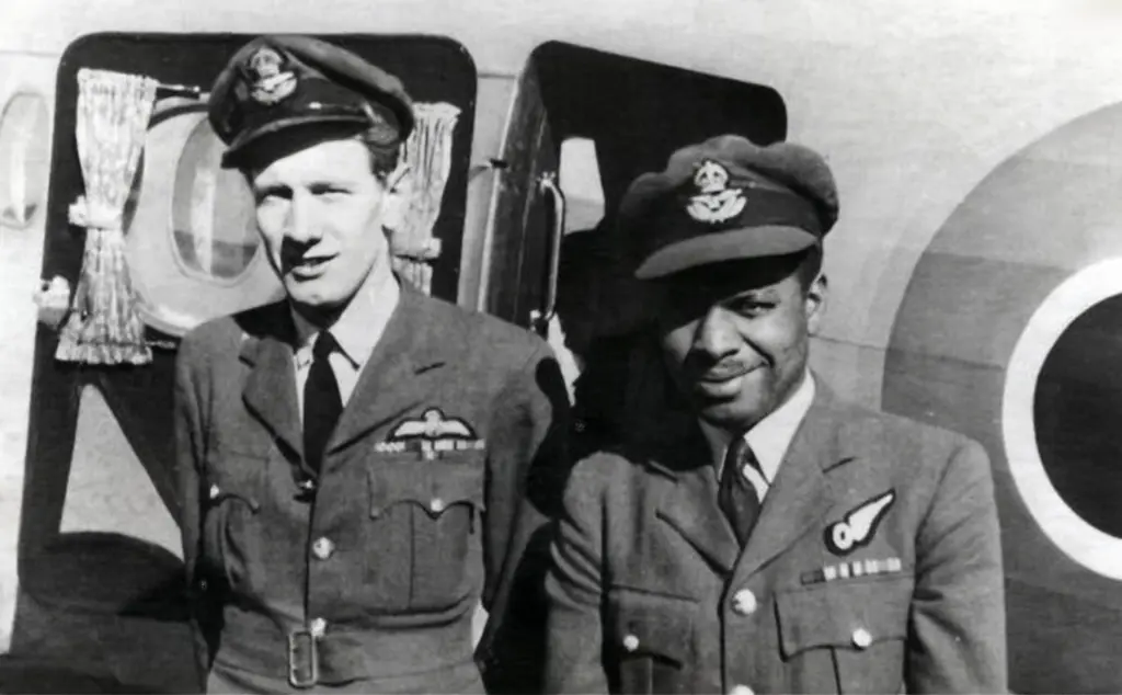 F/O Geoff Norton DFC & F/O Errol Barrow
